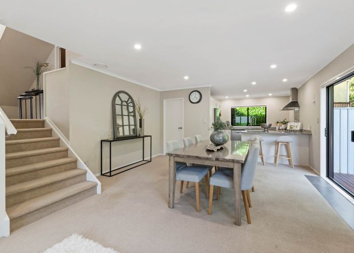  at 15 Lucca Crescent, Flat Bush, Manukau City, Auckland