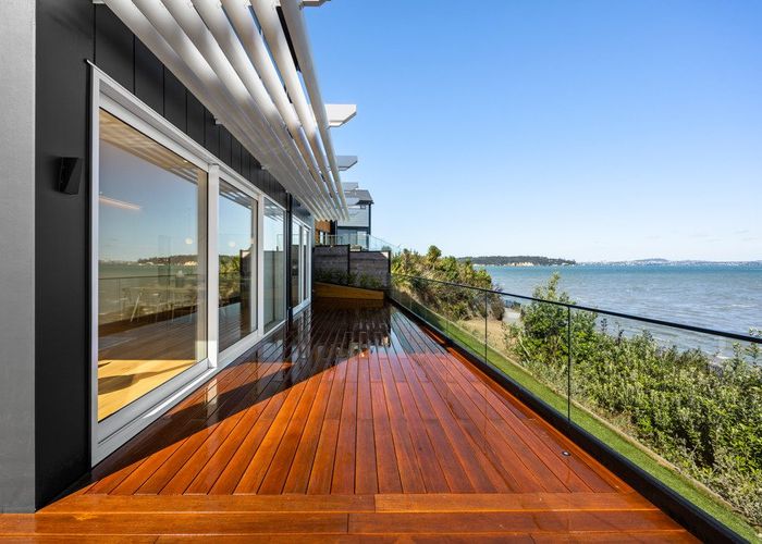  at 4 Seawind Way, Hobsonville, Waitakere City, Auckland