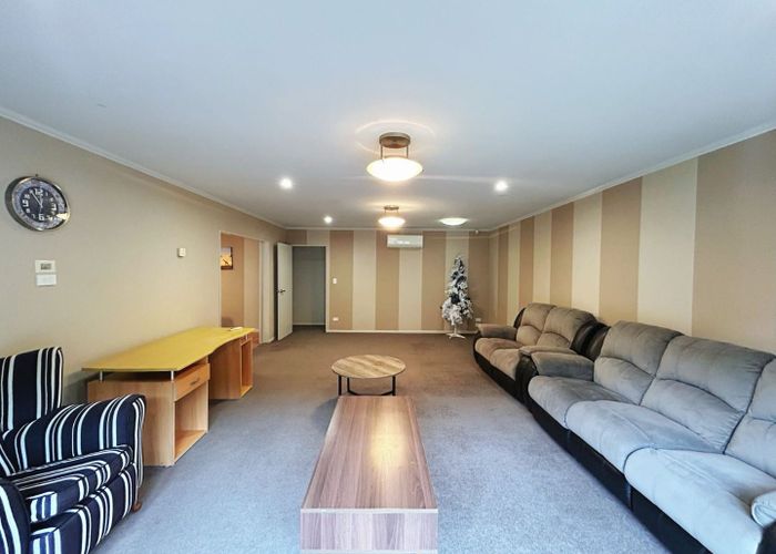  at 10 Hawkridge Rise, Huntington, Hamilton