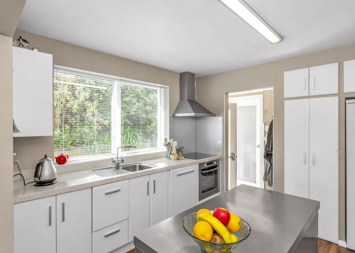  at 127 Renown Road, Raumati South, Paraparaumu