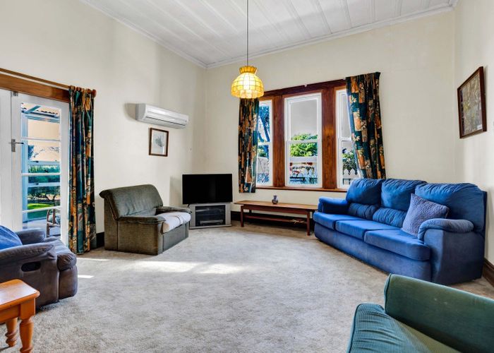  at 10 Miro Street, Merrilands, New Plymouth