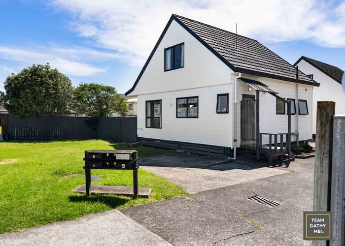  at 2/15 Jellicoe Road, Manurewa, Manukau City, Auckland