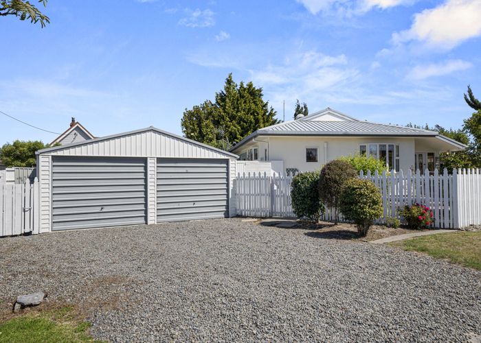  at 16 Gilbert Street, Amberley