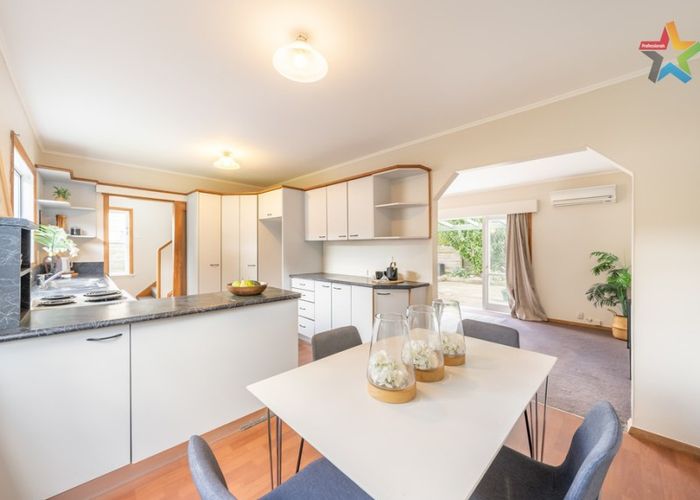  at 14A Eldon GR, WINGATE, LOWER HUTT