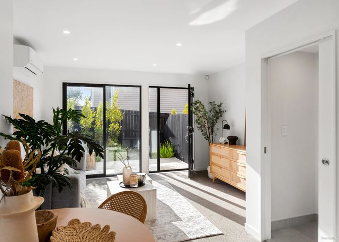  at 329 D Rangatira Road, Beach Haven, North Shore City, Auckland