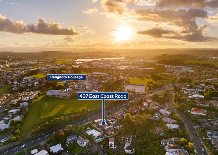  at 437 East Coast Road, Mairangi Bay, North Shore City, Auckland