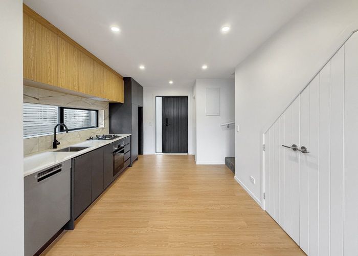  at 5/6 Victoria Street, Ebdentown, Upper Hutt