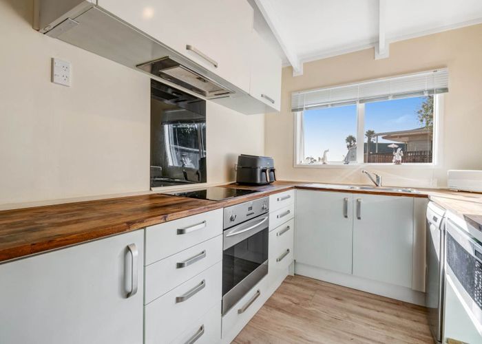  at 2/40 Kestrel Heights, Arkles Bay, Rodney, Auckland
