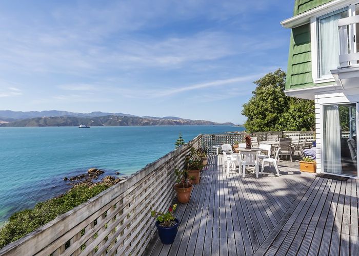  at 467 Karaka Bay Road, Karaka Bays, Wellington
