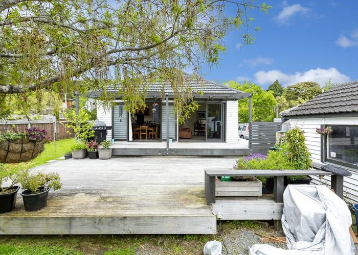  at 39 Heretaunga Square, Silverstream, Upper Hutt