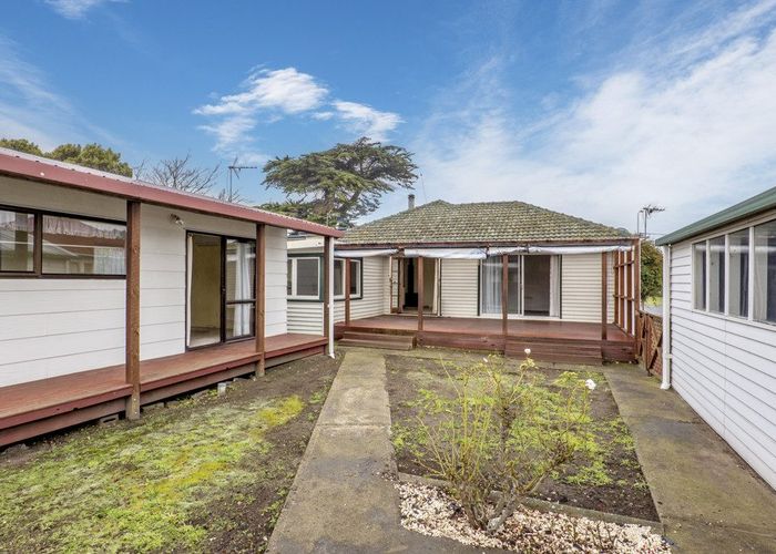  at 85 Owles Terrace, New Brighton, Christchurch