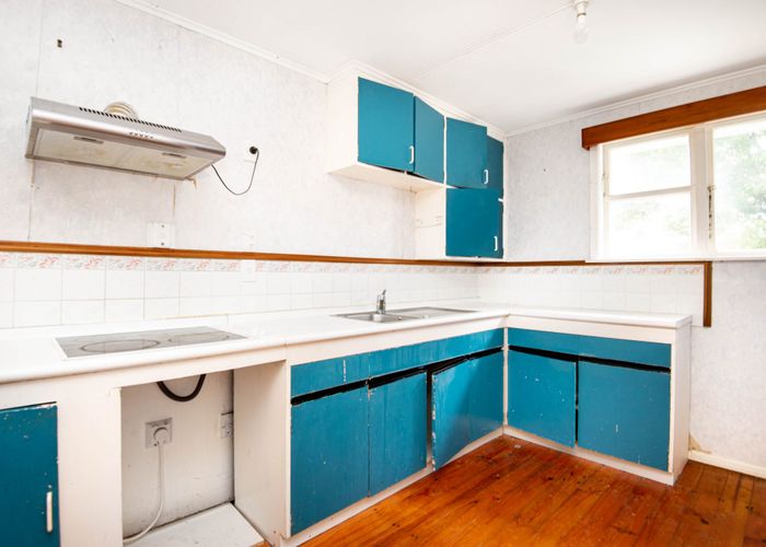  at 42 Kaituna Street, Waitangirua, Porirua, Wellington