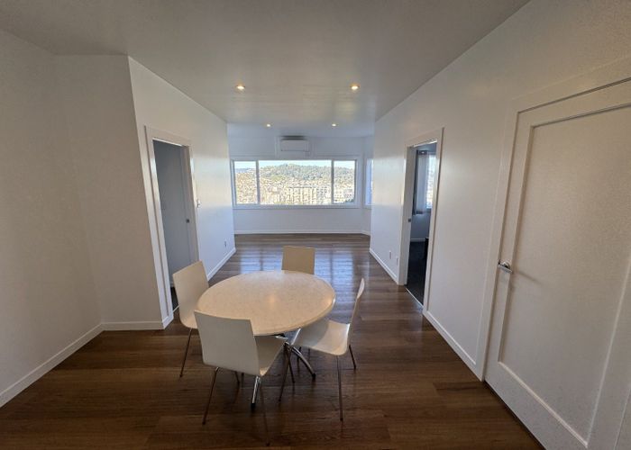  at 2/11 Waiteata Road, Kelburn, Wellington, Wellington