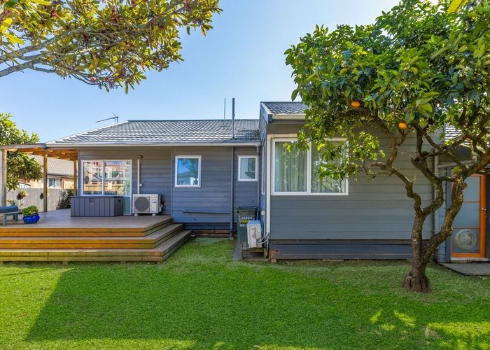  at 2/172 Motatau Road, Papatoetoe, Auckland