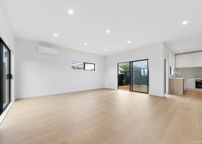  at 690B Mount Albert Road, Royal Oak, Auckland