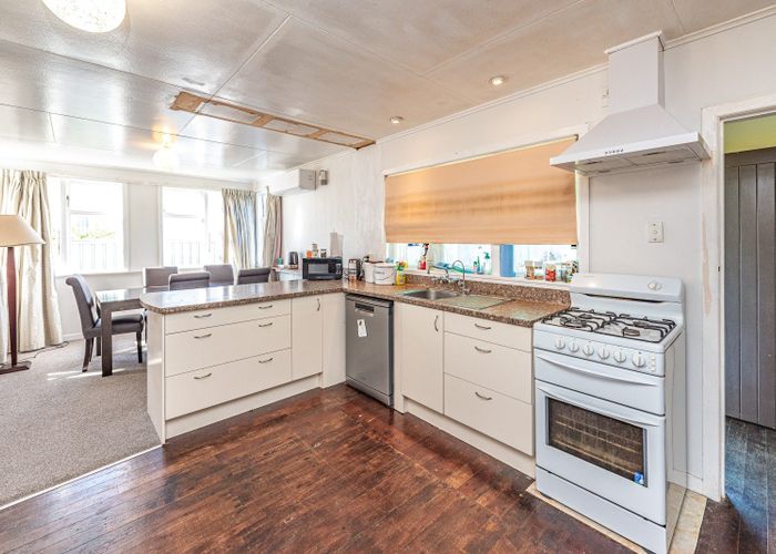  at 8 Wakefield Street, Whanganui East, Whanganui