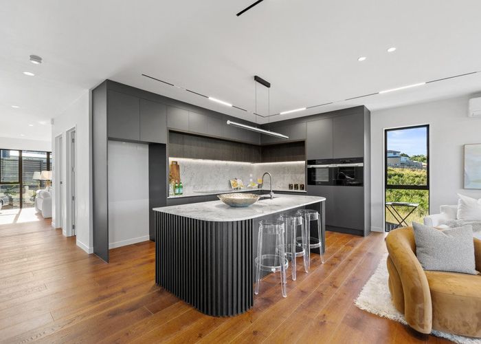  at 124 Kewa Road, Albany, North Shore City, Auckland