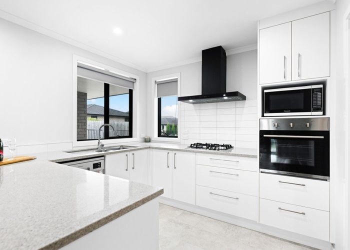  at 11 Branca Close, Fitzroy, Hamilton