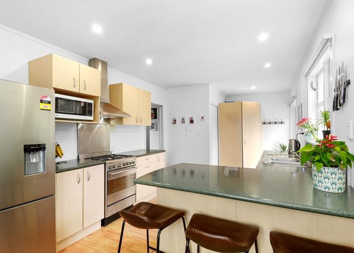  at 8 Lees Grove, Wainuiomata, Lower Hutt, Wellington