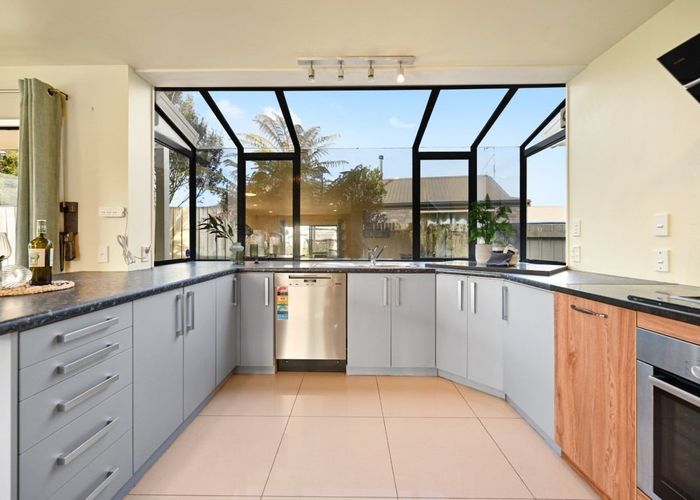  at 32 Moreland Avenue, Pukete, Hamilton