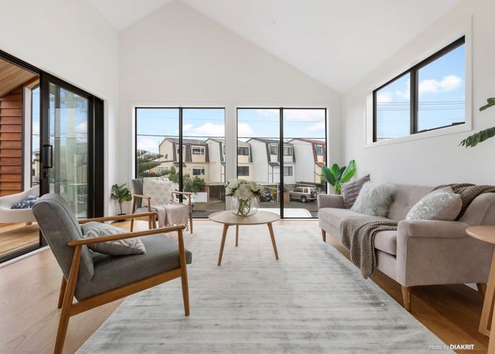  at 112 Freyberg Street, Lyall Bay, Wellington