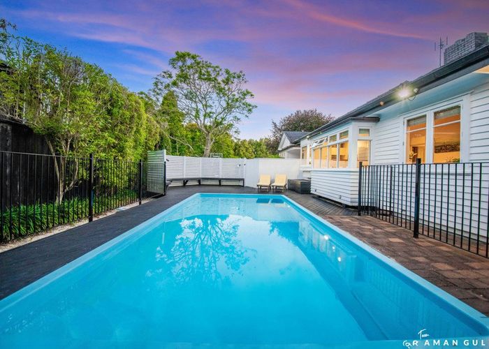  at 94 Sylvia Road, Hillcrest, Auckland