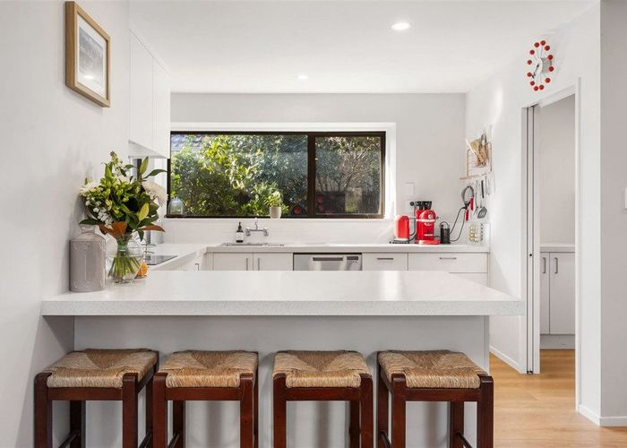  at 1/124 Hamilton Avenue, Ilam, Christchurch