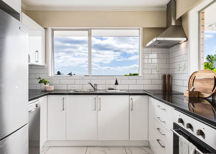  at 4 Prestige Place, Castor Bay, North Shore City, Auckland