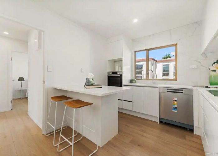  at 10/41 Woodward Road, Mount Albert, Auckland