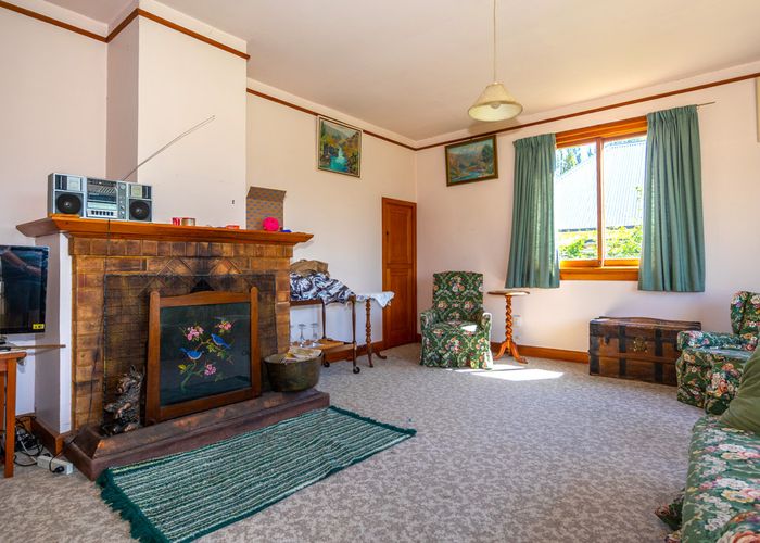  at 30 Pye Road, Geraldine Downs