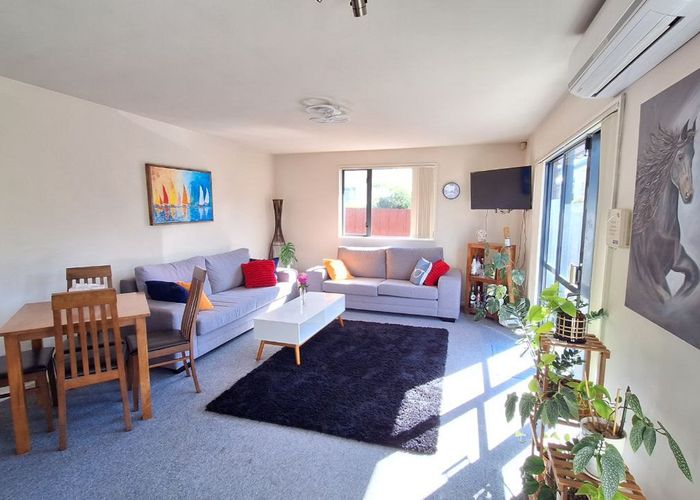  at 2/44 Cannon Street, St. Albans, Christchurch City, Canterbury