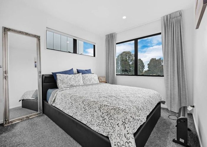  at 2 Fields Road, Manurewa, Manukau City, Auckland