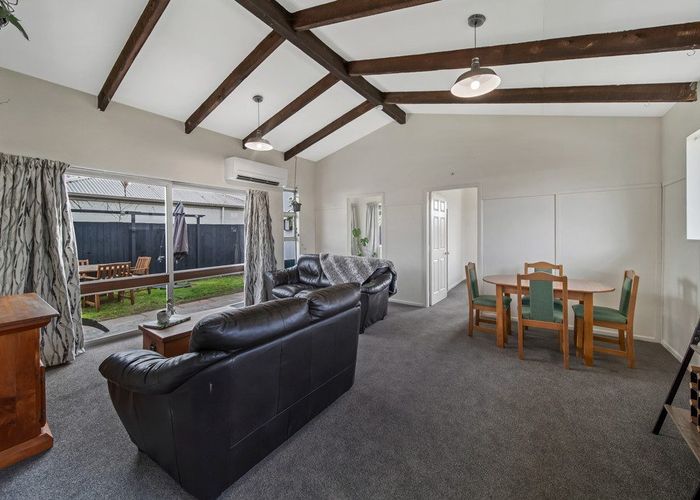  at 2/15 Sullivan Avenue, Woolston, Christchurch City, Canterbury