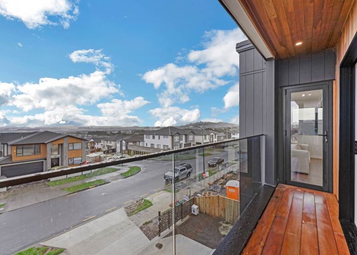  at 12 Tamure Road, Flat Bush, Manukau City, Auckland