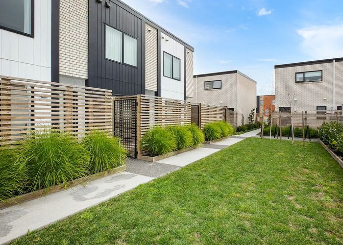  at 10/1 Vialou Street, Hamilton City Central, Hamilton, Waikato