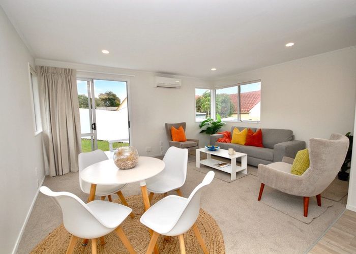  at 1/17 Athena Drive, Totara Vale, North Shore City, Auckland