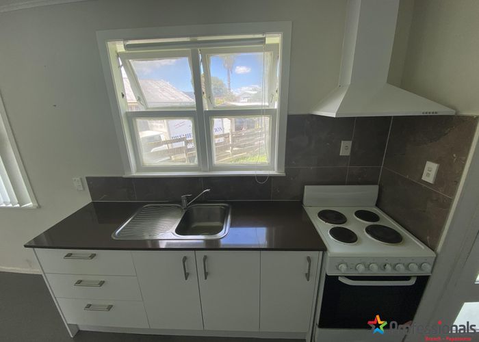  at 9 Malmo Place, Manurewa, Manukau City, Auckland