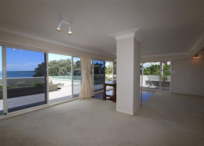  at 10/21 Clifton Road, Hauraki, Auckland