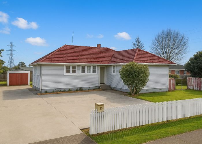  at 35 Waipapa Crescent, Otara, Auckland