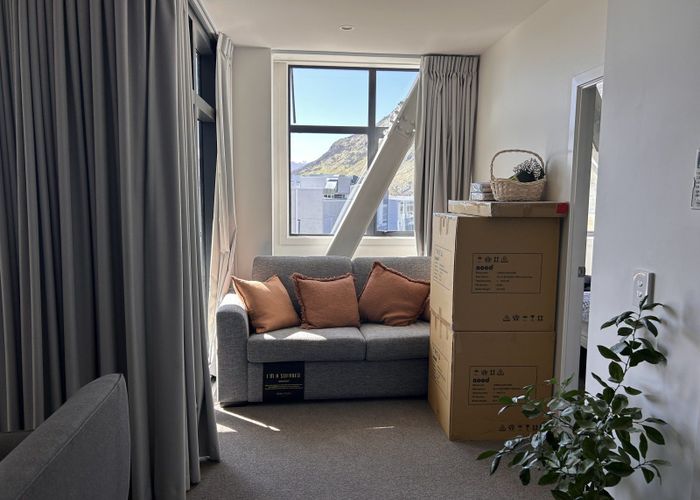  at 302/30 Red Oaks Drive, Frankton, Queenstown