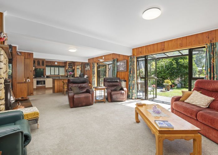  at 138 Atawhai Road, Fitzherbert, Palmerston North