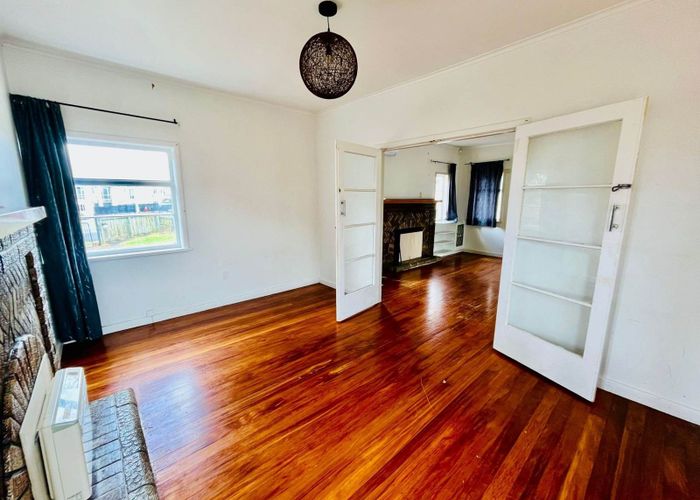  at 164 Shirley Road, Papatoetoe, Manukau City, Auckland