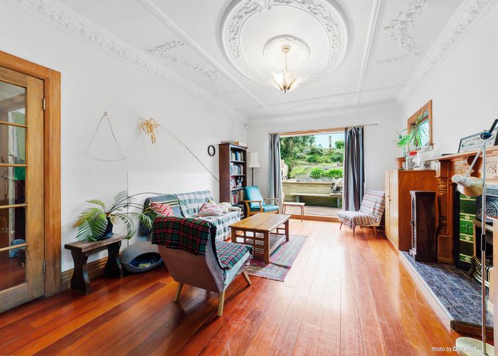  at 11 Valley Street, Island Bay, Wellington