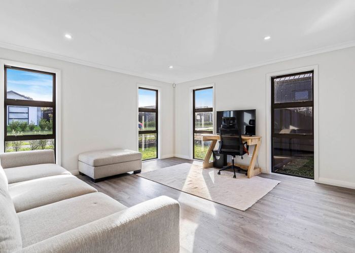  at 26 Rosslands Avenue, Karaka, Papakura