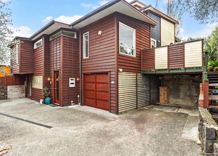  at 194C Queen Street, Northcote Point, Auckland