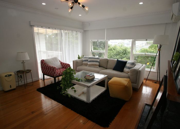  at 1/37 Eskdale road, Birkdale, North Shore City, Auckland