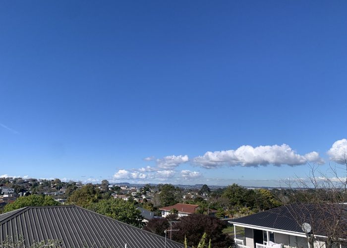  at 2/34 Elizabeth Drive, West Harbour, Auckland