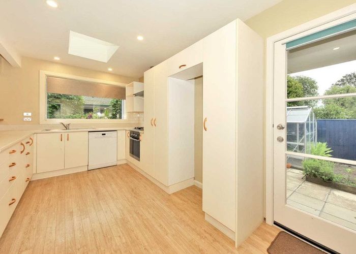 at 20 Highfield Place, Avonhead, Christchurch City, Canterbury