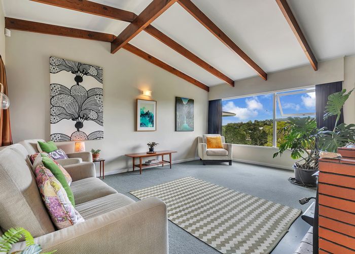  at 31 Coronation Road, Hillcrest, Auckland