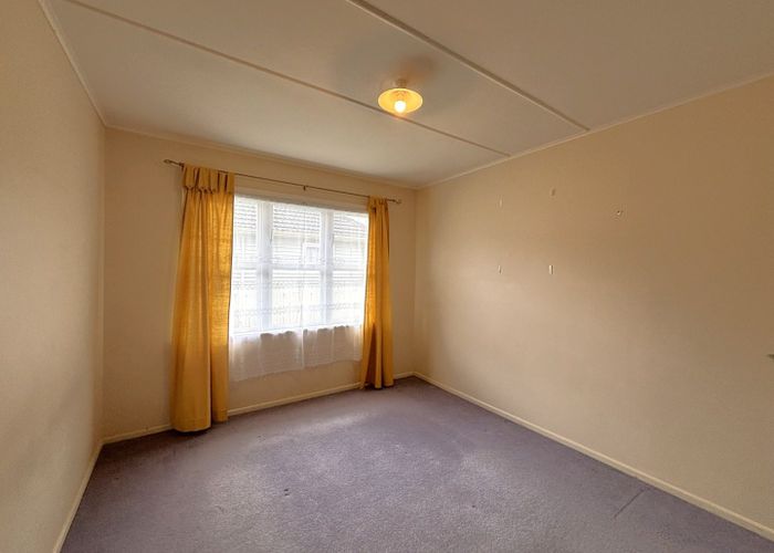  at 51 Donnelley Drive, Wainuiomata, Lower Hutt, Wellington